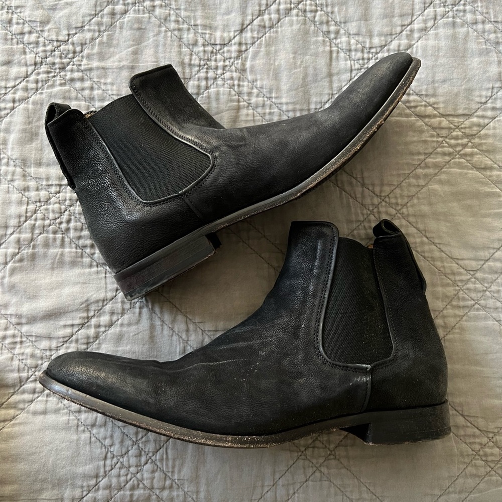 Vince leather Chelsea boots